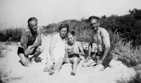 Groeneweg, Cornelis, Cornelia, Cornelis en Sjaak Oostvoorne 1949 (2).jpg