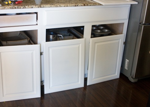 How to Paint your Kitchen Cabinets-08 How to Paint your Kitchen Cabinets-08