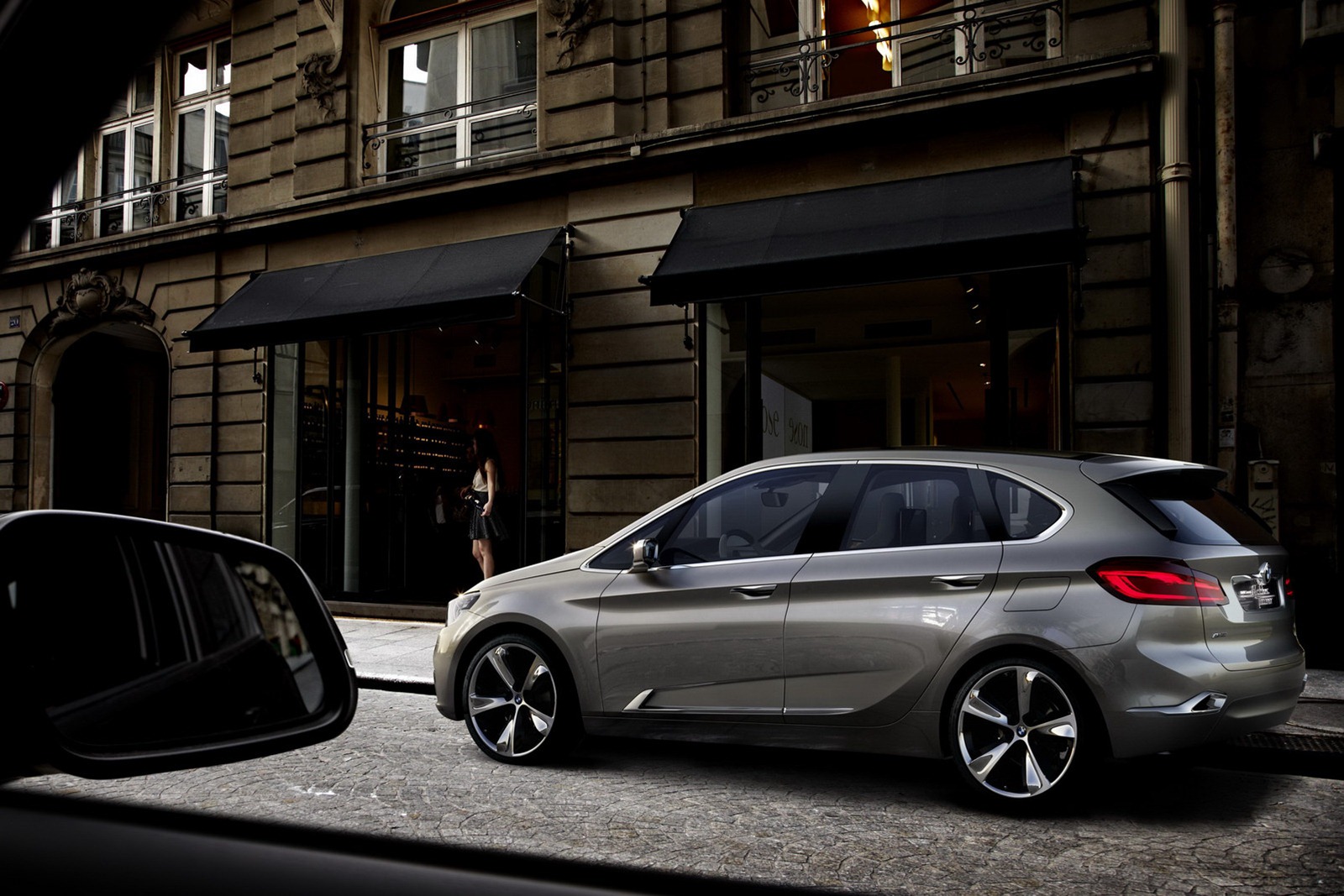 [BMW-Active-Tourer-Concept-10%255B5%255D.jpg]