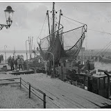 Visafslag bij het Havenplein.jpg