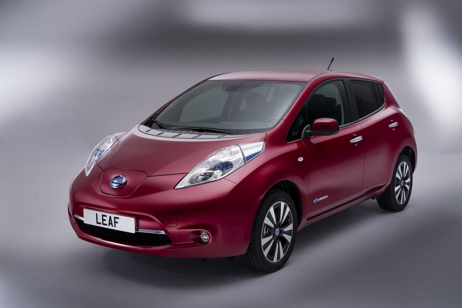 [Nissan-Leaf-EU-2%255B2%255D.jpg]