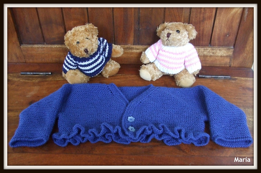 [Chaqueta%2520azul-1%255B5%255D.jpg]