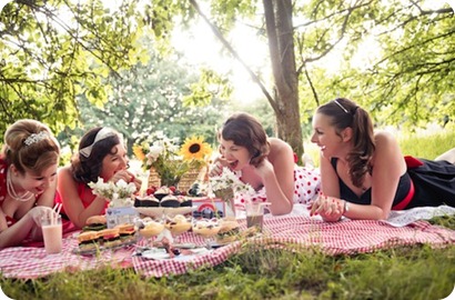 50s-American-Diner-Picnic-shoot-laughing-with-the-girls