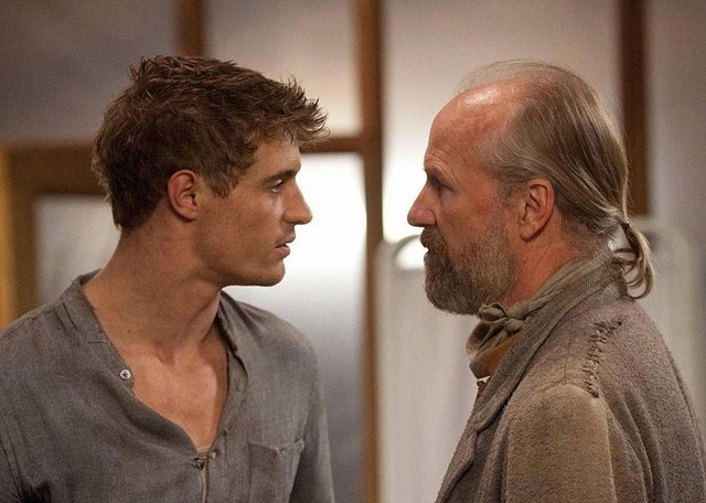The Host Photos with Max Irons and William Hurt 01
