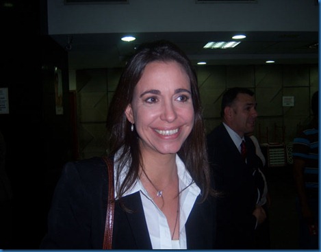 mcm111 - Mar�a Corina si va participar en las primaria