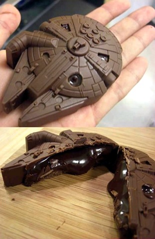 [Chocolate-Millenium-Falcon%2520Kotobukiya%255B2%255D.jpg]