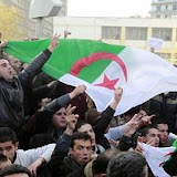 Manifestation-%C3%A0-Alger-photo-lexpress.fr-12-02-11.jpg