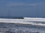 Surf House El Zonte - onda fronte casa
