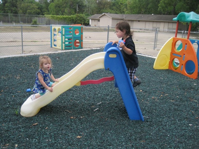 [548155_878940614625_327166815_n3.jpg]