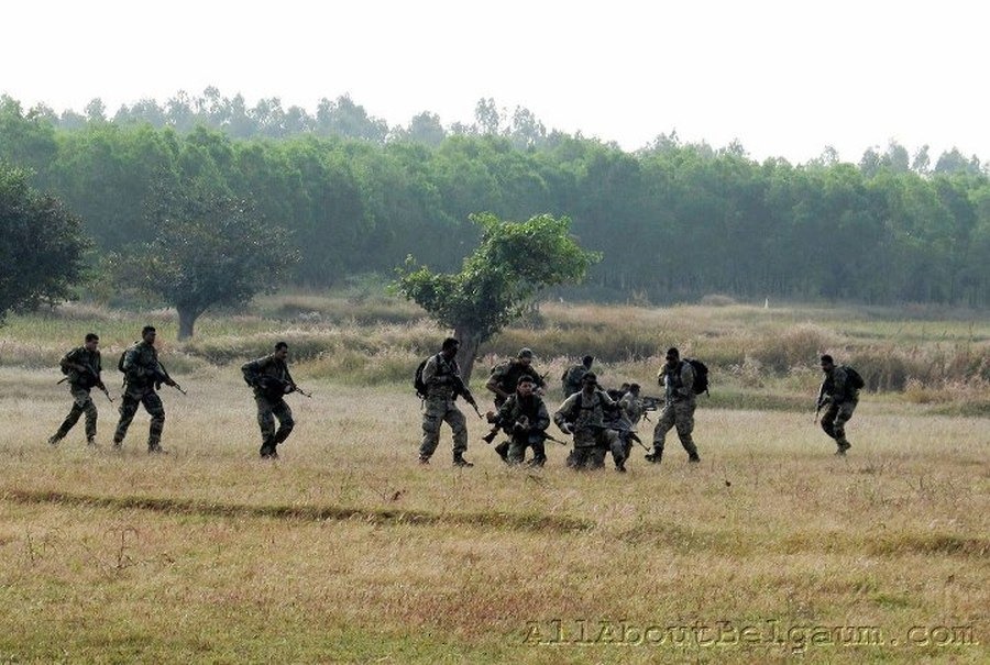 [EKUVERIN-12-Indo-Maldivian-Joint-Military-Exercise-2012-14%255B2%255D.jpg]