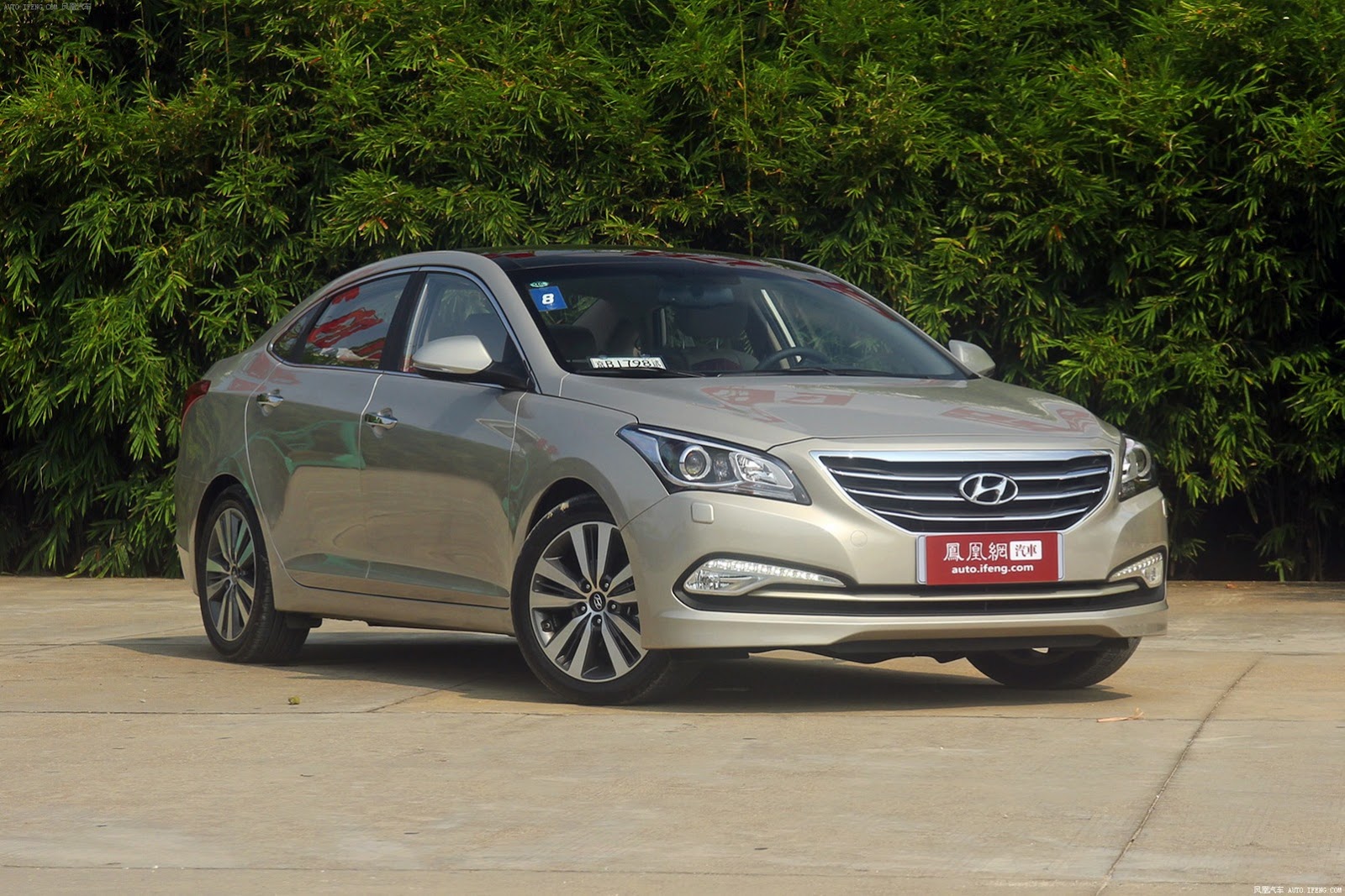 [Hyundai-Mistra-Sedan-4%255B2%255D.jpg]