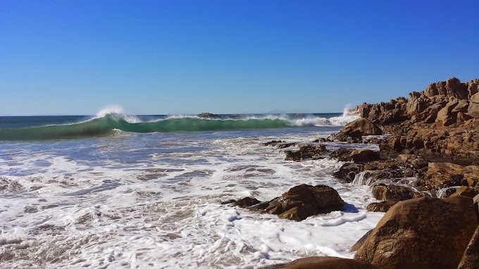 Funky backwash wedge wave in front of camp 20131227_102721.jpg