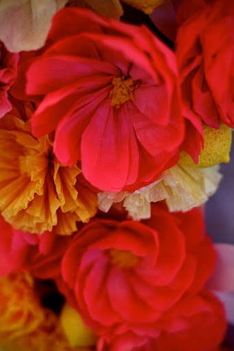 Livia Cetti of The Green Vase made these gorgeous paper flowers and used them to decorated the photo booth. Livia Cetti of The Green Vase made these gorgeous paper flowers and used them to decorated the photo booth.
