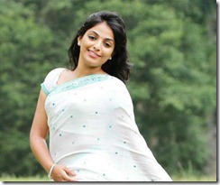 actress_mythili_in_saree_photo