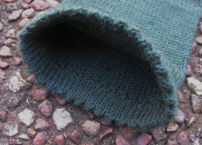 [Stockrosensocken%2520-%2520M%25C3%25A4usez%25C3%25A4hnchenrand%255B4%255D.jpg]