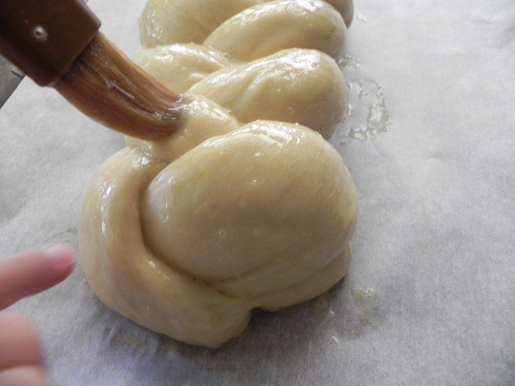 [DSCN99999.jpg&description=Honey Challah for]