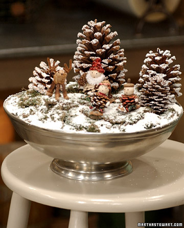 I love this centerpiece made from pinecones. I love this centerpiece made from pinecones.