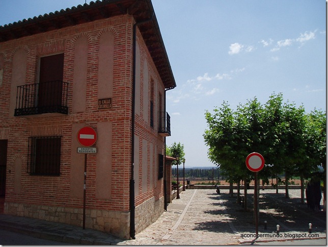 40-Simancas. Plaza del Mirador - P7180264