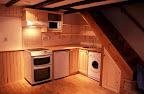 Compact kitchen in Pine and Beech