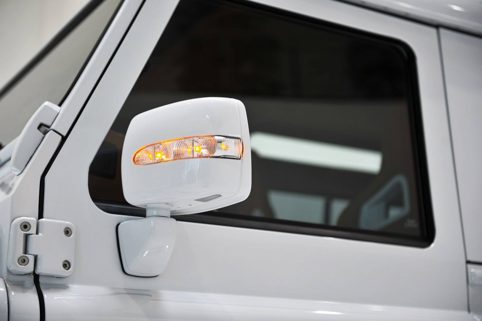 [Startech-LR-Defender31-4%255B2%255D.jpg]