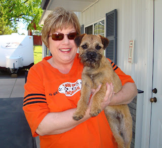 "Rosie" with Mom, Nancy.
Going home to meet her brother, Rory - another BT puppy from Rushwind.