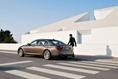 2013-BMW-7-Series-176