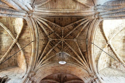 [Gloria%2520Ishizaka%2520-%2520Guarda%2520-%2520S%25C3%25A9%2520Catedral%2520tecto%25202%255B4%255D.jpg]