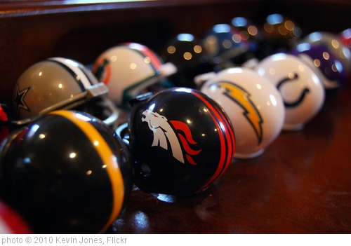 'Football Lineup' photo (c) 2010, Kevin Jones - license: http://creativecommons.org/licenses/by/2.0/