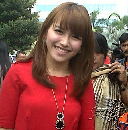 [31%2520Foto%2520Artis%2520Selebriti%2520Ayu%2520TingTing%2520-%2520Dia%2520Ayu%2520Rosmalina%2520by%2520FotoSelebriti.NET%255B3%255D.jpg]