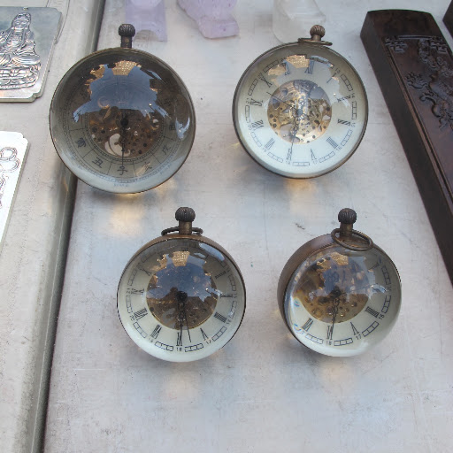 I love the nautical feel and bubble shape of these little clocks.