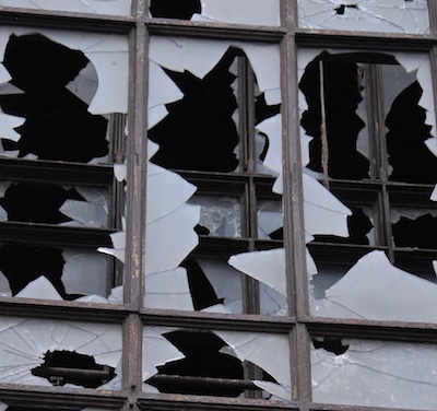 Detroit- 2010 Broken Glass 542.jpg