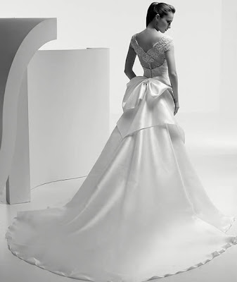 Modelo Varsovia - Vestidos de novia Avance Manuel Mota 2009