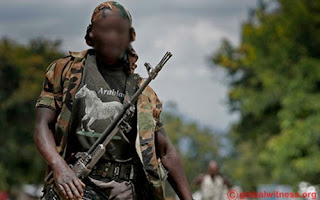 Un milicien dans l’Est de la RDC.