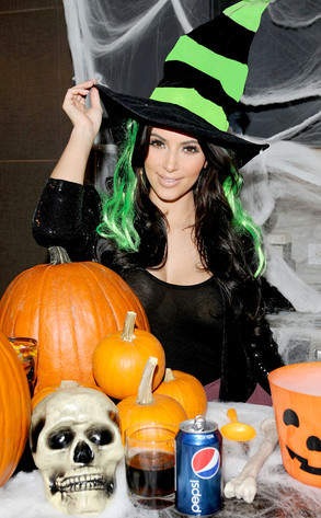 [Kim-Kardashian-Halloween%255B4%255D.jpg]