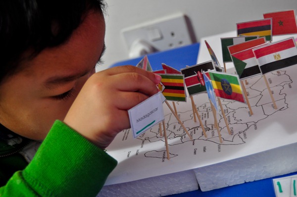 Continent ~ Africa [3] (Flags and Landmarks with Printable)