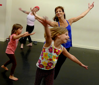The Creekmore girls and Helen Hayes from Joy of Motion