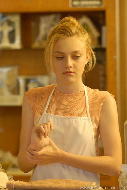 Dakota-Fanning-sexy-sedutora-desbaratinando-sexta-proibida (35) Dakota-Fanning-sexy-sedutora-desbaratinando-sexta-proibida (35)