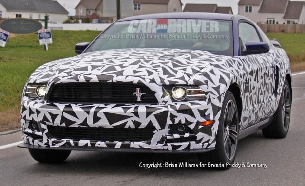 [2013-Ford-Mustang-spied%255B2%255D.jpg]