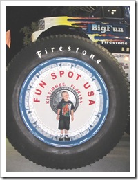 Florida vacation Old Town tire with twin Florida vacation Old Town tire with twin