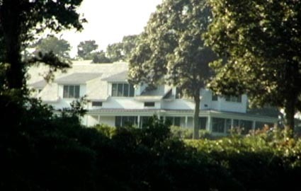 [blue-heron-house-obama-425js080709%255B3%255D.jpg]