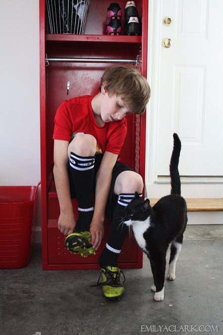 kids' red locker bench seat