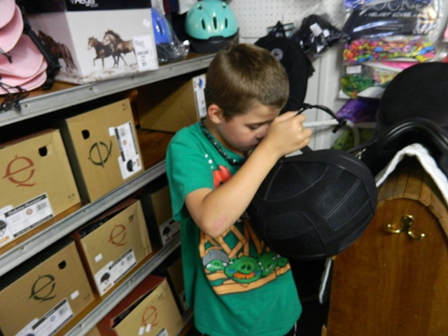 [Dylans%2520new%2520helmet%2520003%255B4%255D.jpg]