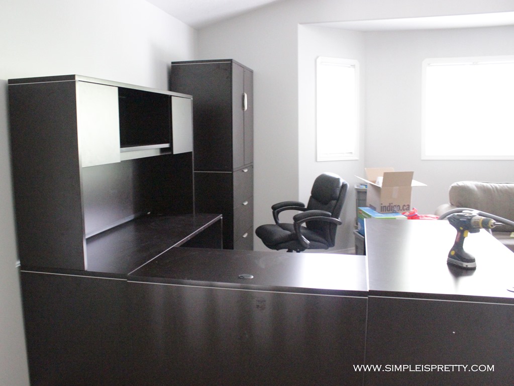 [New-Office-Furniture-25.jpg]