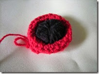 crochet poppy 4