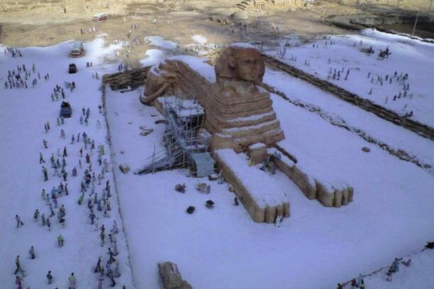 [FAKE-PIC-of-Sphinx-covered-in-snow-2925710%255B3%255D.png]