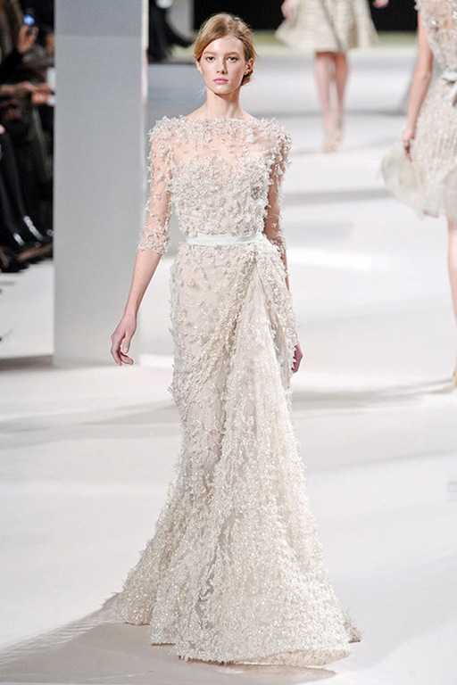 [ELIE-SAAB-SPRING-2011-HAUTE-COUTURE-PODIUM-023_runway%255B5%255D.jpg]