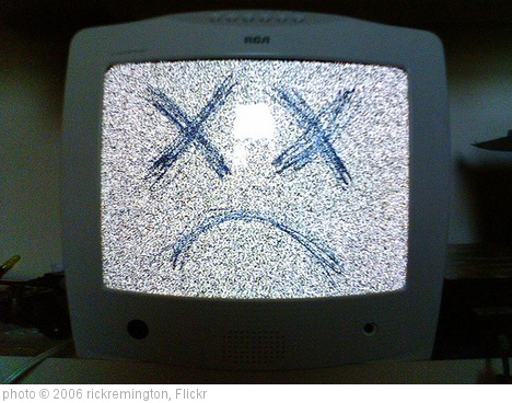'Dead TV' photo (c) 2006, rickremington - license: http://creativecommons.org/licenses/by/2.0/