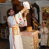 Fr. Deacon Moses presenting the Sacred Mysteries to the faithful at the Paschal Liturgy
