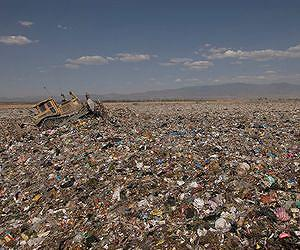 The Bordo Poniente dump, thought to hold millions of tons of compressed waste, towers over 17 meters high. AFP