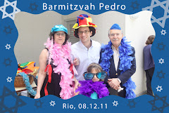 Fotos do evento Pedro - 08.12.11. Foto numero 41 da Social Click Fotografia Digital, do Rio de Janeiro, RJ, que faz fotos divertidas, fotos malucas, fotos com fantasias, fotos na hora, fotografia maluca, fotografia divertida com molduras personalizadas. fotos divertidas malucas foto maluca animadas animado rj rio de janeiro divertida fantasia animada festas 15 anos para casamento fotógrafo fotografias